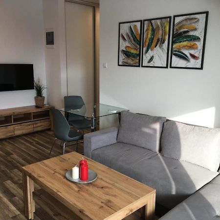 Apartament เชชูฟ ภายนอก รูปภาพ